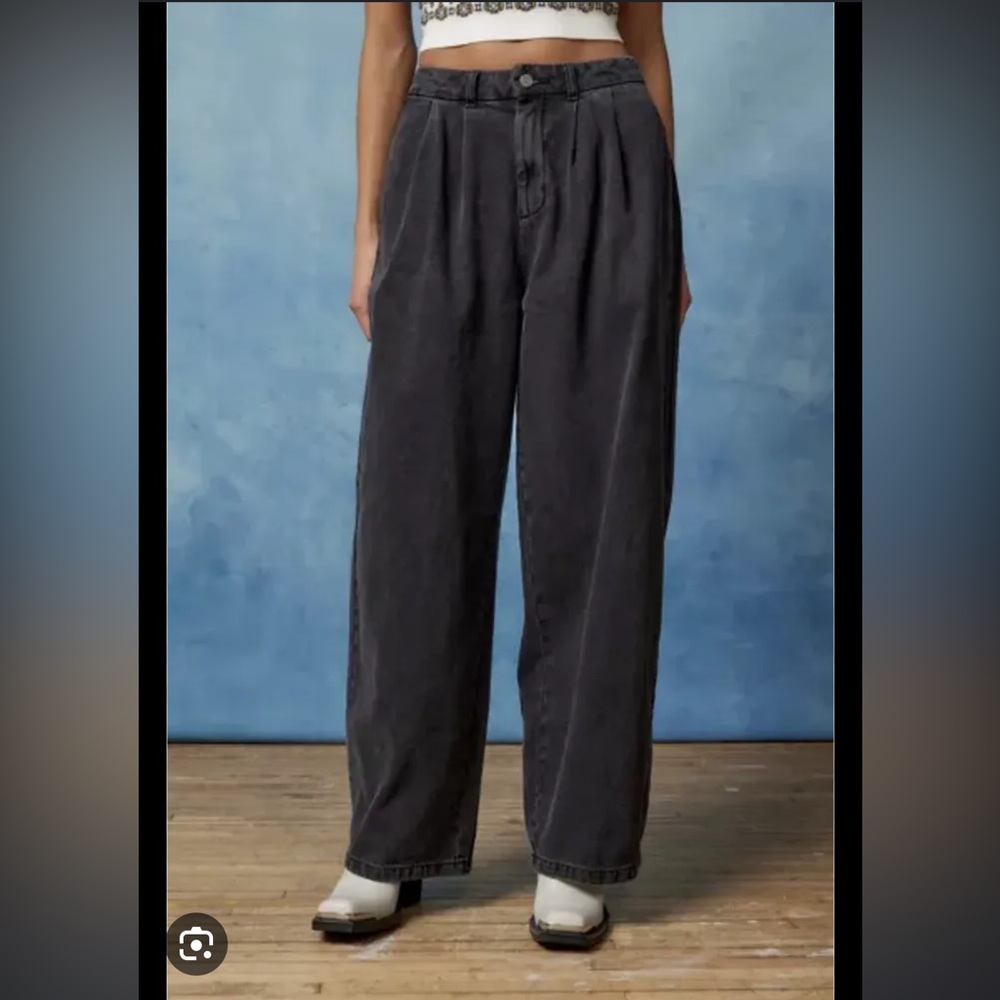 NWT Urban Outfitters BDG Grandpa Baggy Trouser Jean Black Size 33